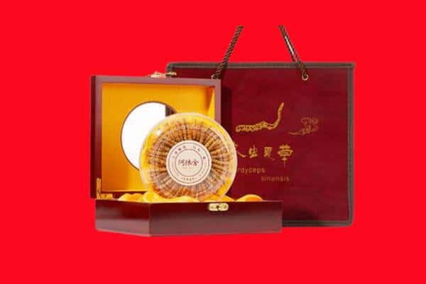 收购资讯:文成县回收冬虫夏草是按克吗